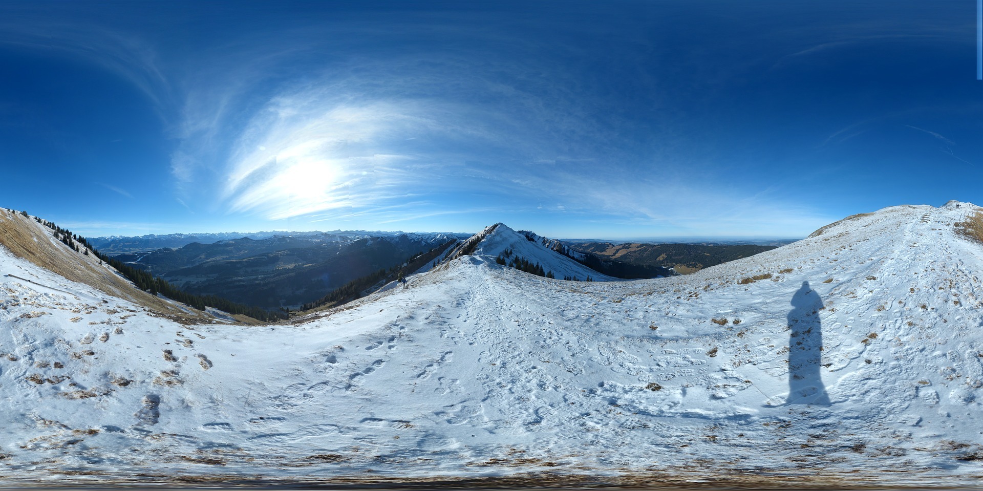 360 degrees photo winter mountain